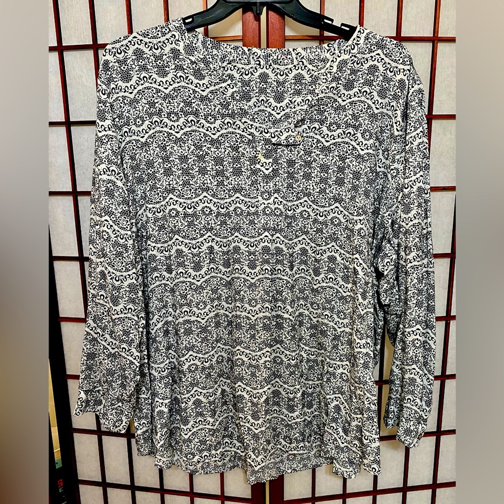 (S23) Woman Within 2X (26/28) Button Detail V-Neck Boho Tunic
